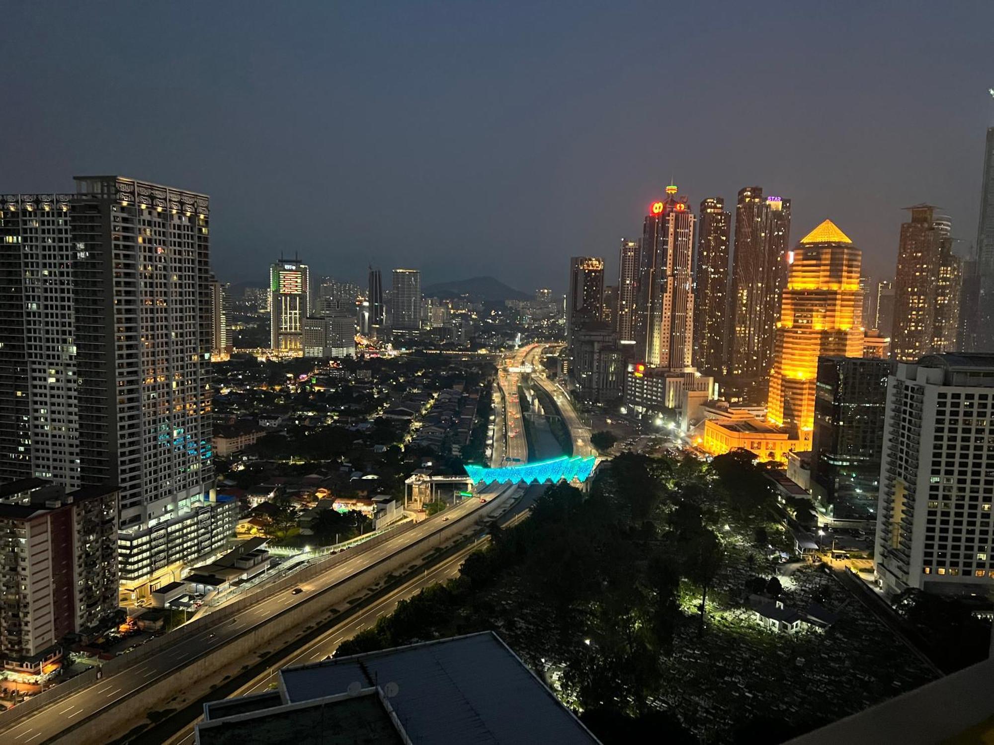 Summer Suites Near Klcc Kuala Lumpur Exterior foto